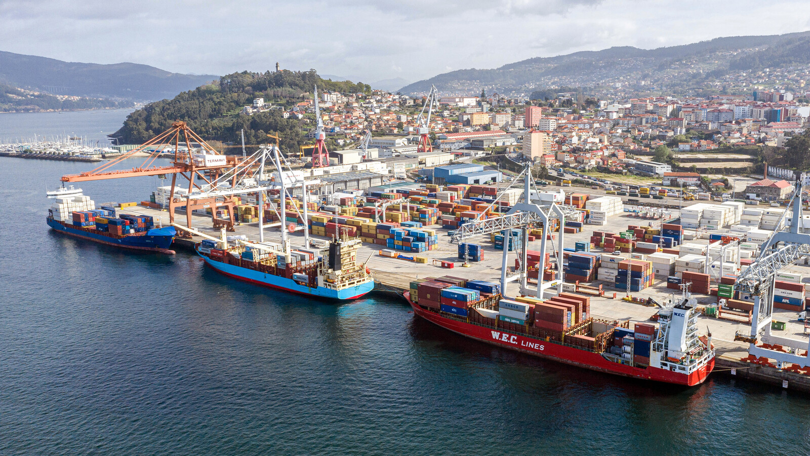 Nueva línea marítima conecta Perú con puertos españoles